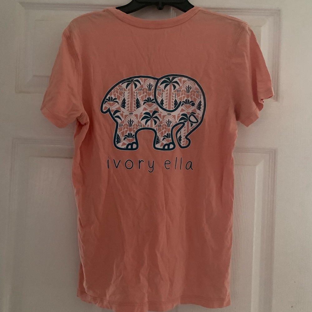 Ivory Ella Peach Tee shirt size small